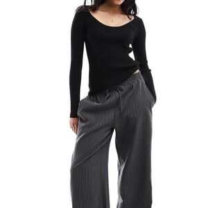 H&M Scoop Neck Knit Ribbed Black Sleeve Baddie Gothcore Aesthetic Sweater Shirt